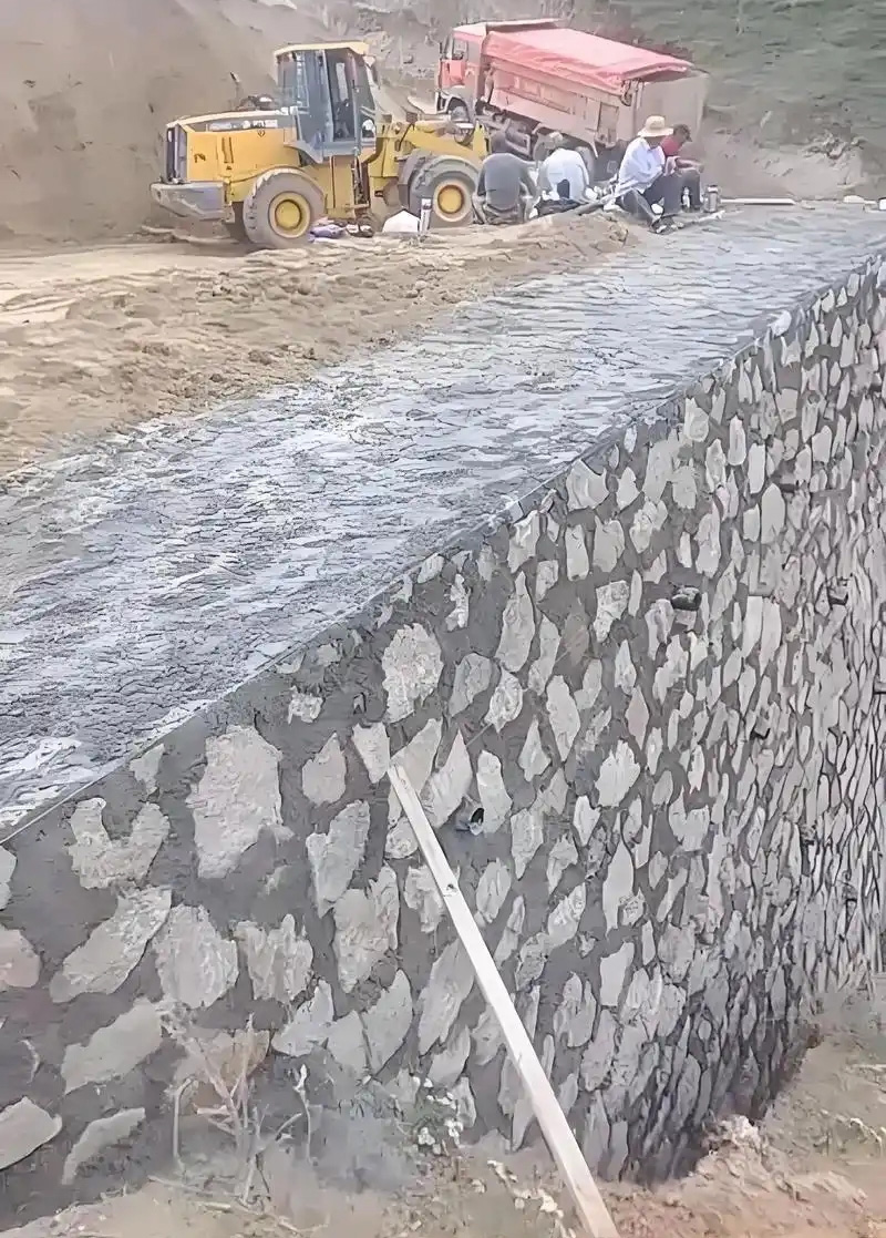 洛阳边坡加固